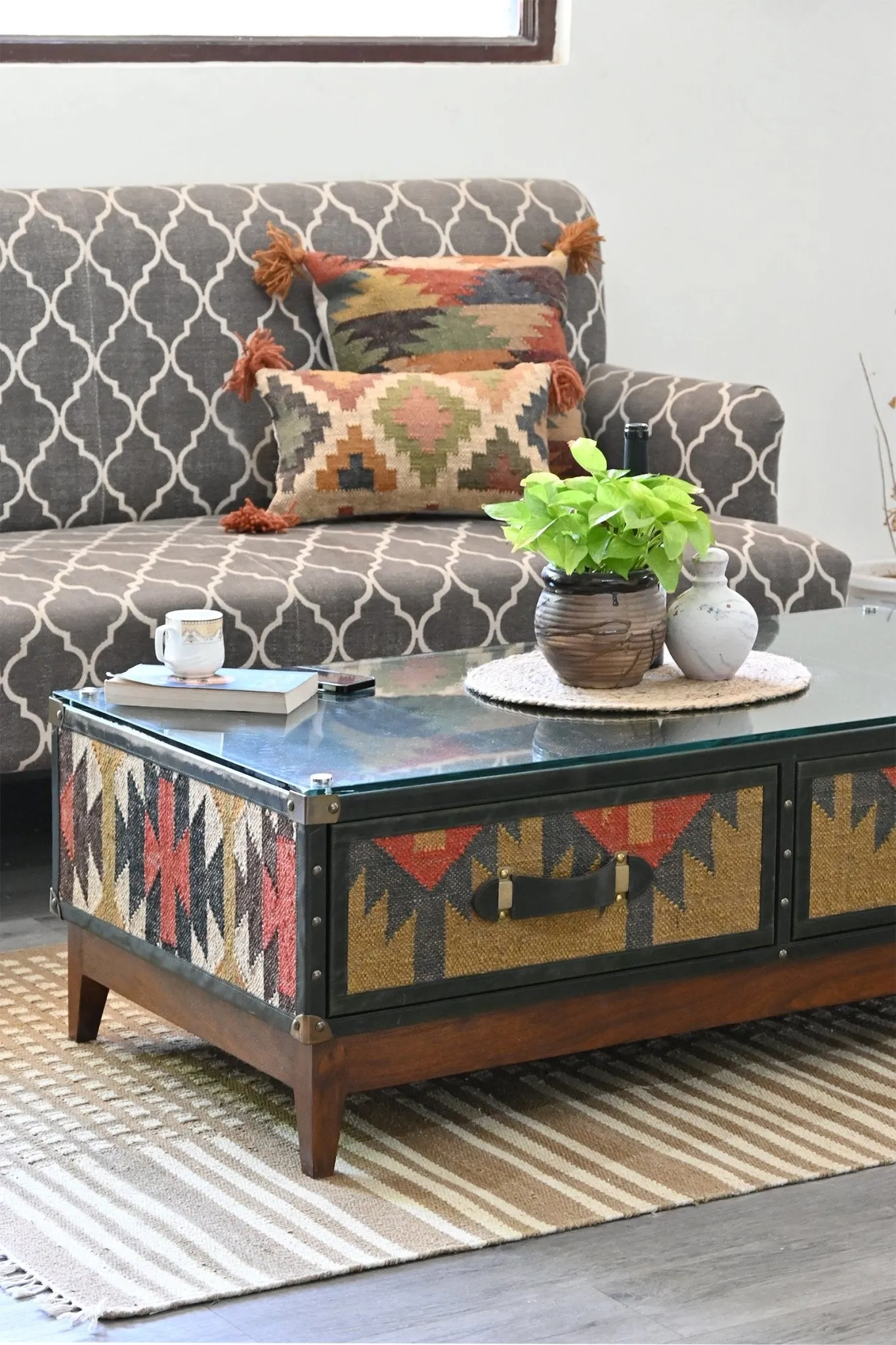 EVELYN  COFFEE TABLE IN KILIM & LEATHER